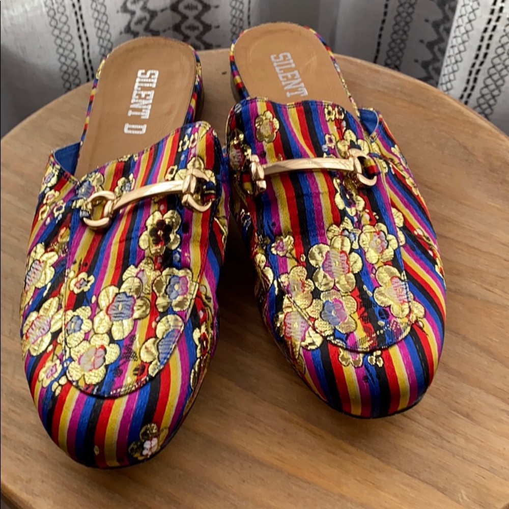 Silent D Mules